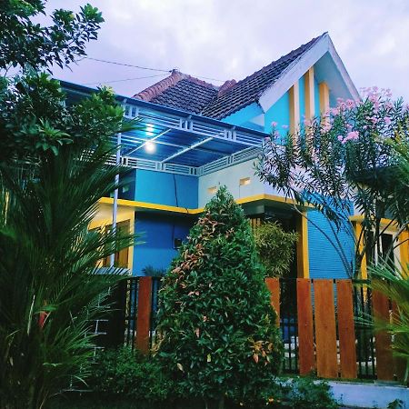 Omah Mendut Homestay 바뉴왕기 외부 사진